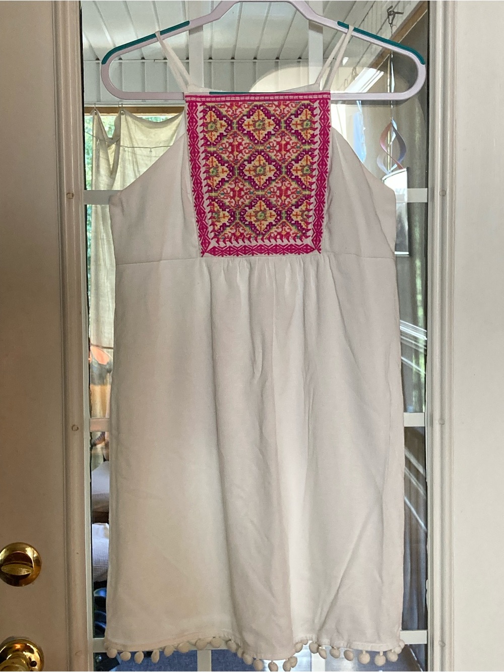⭐️⭐️ miami White Dress with Pink Embroidered Bib - size Medium
